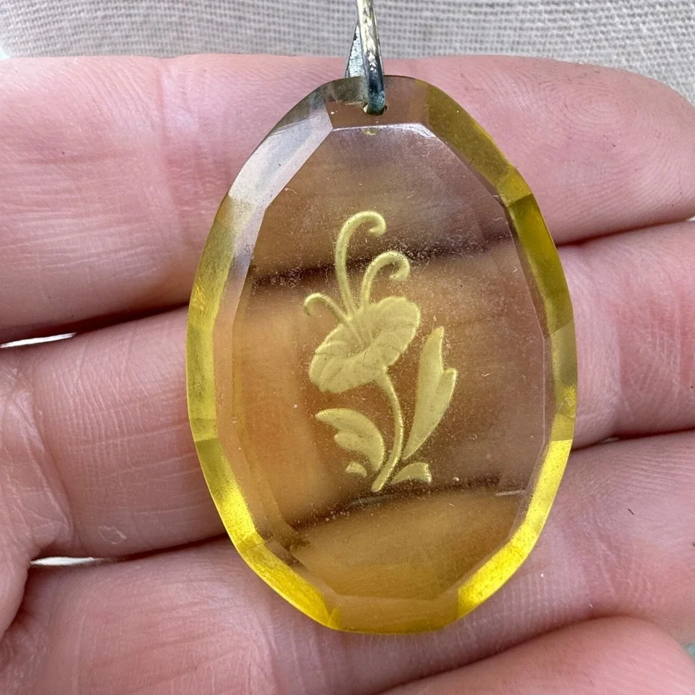 Vintage Intaglio Flower Necklace Faceted Yellow Glass Rhinestone Silver Tone 16